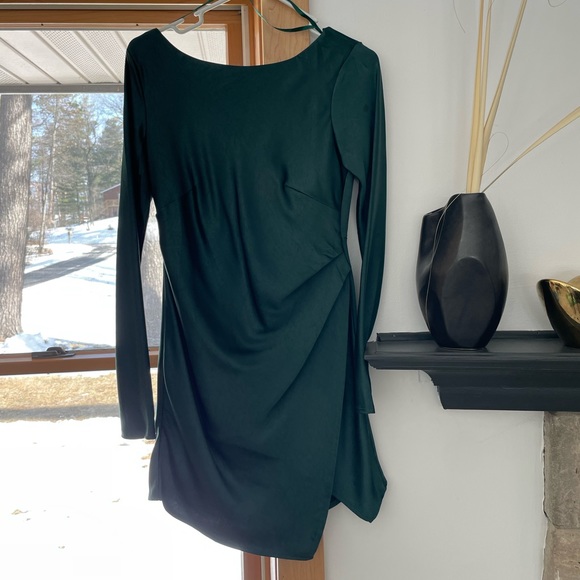 Green satin long sleeved mini dress with open back - Picture 1 of 5